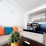 Apartamente Sara Holiday